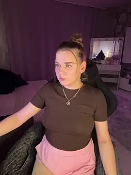 Snapshot of Lexi_noah chatting on 10-09-25, 09:13 Lexi noah online show from 10-09-25, 09:13