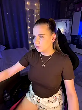 Snapshot of Lexi_noah chatting on 11-29-25, 09:18 Lexi noah online show from 11-29-25, 09:18