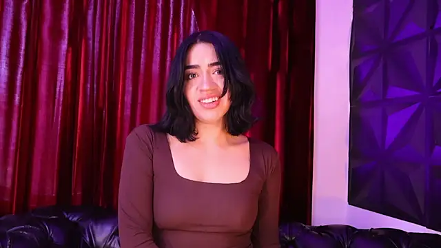 Snapshot of KasiaNoir_ chatting on 06-27-26, 01:28 KasiaNoir online show from 06-27-26, 01:28