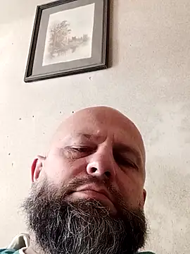 Snapshot of AlexandruCsaba chatting on 09-24-25, 09:45 AlexandruCsaba online show from 09-24-25, 09:45