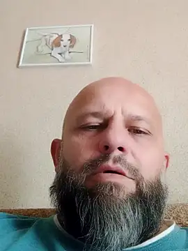 Snapshot of AlexandruCsaba chatting on 09-29-25, 10:09 AlexandruCsaba online show from 09-29-25, 10:09