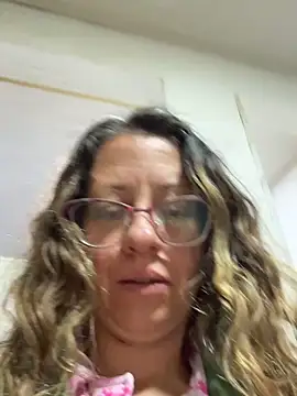 Snapshot of miss_hanna07 chatting on 10-01-25, 12:38 miss hanna07 online show from 10-01-25, 12:38
