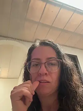 miss hanna07 online show from 04-16-26, 02:51