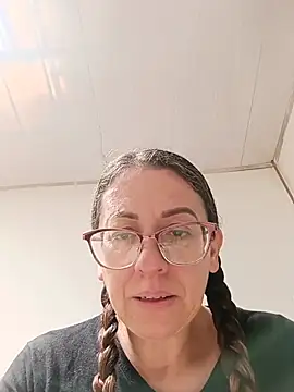 miss hanna07 online show from 07-10-26, 04:53