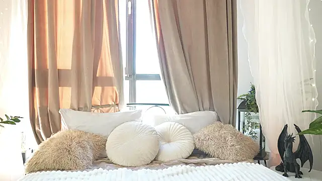 Snapshot of Faster_maci chatting on 01-19-25, 06:42 Faster maci online show from 01-19-25, 06:42