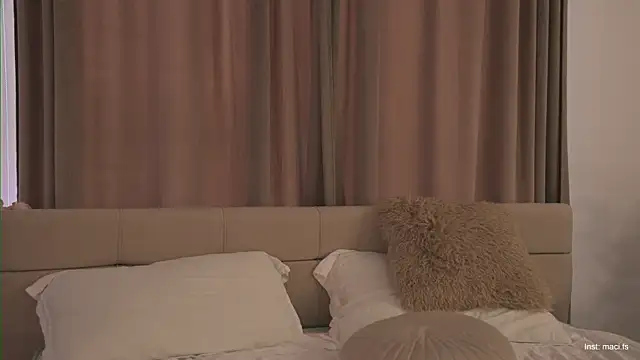 Snapshot of Faster_maci chatting on 03-01-25, 10:24 Faster maci online show from 03-01-25, 10:24