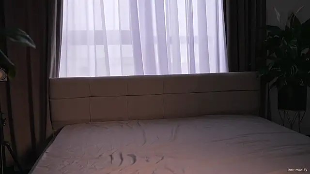 Snapshot of Faster_maci chatting on 10-23-25, 07:29 Faster maci online show from 10-23-25, 07:29