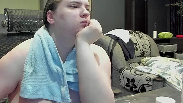 Snapshot of 1lindsey1 chatting on 02-13-25, 05:54 1lindsey1 online show from 02-13-25, 05:54