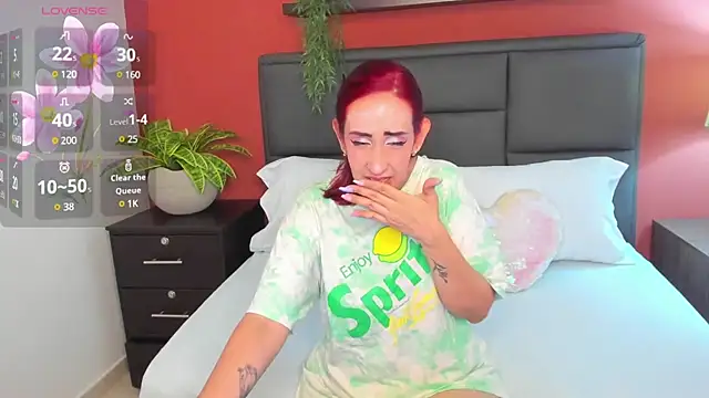 jadde13  online show from 01-15-25, 02:17