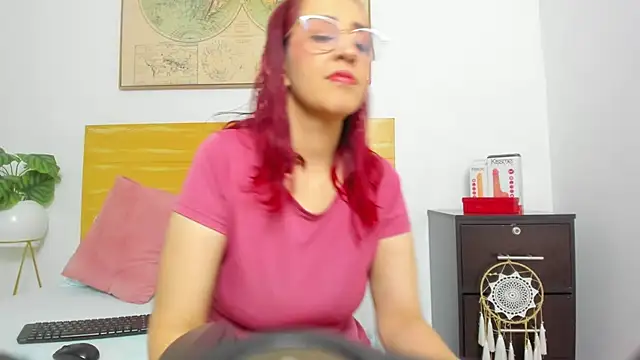 jadde13  online show from 02-19-25, 07:48