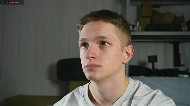 dustyn fox online show from 02-06-25, 02:26