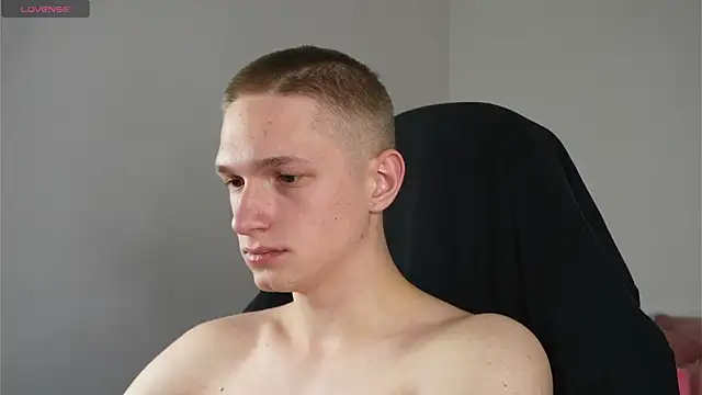 dustyn fox online show from 02-19-25, 05:27