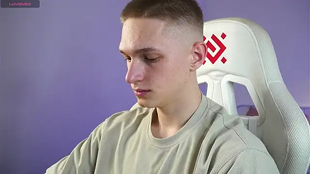 dustyn fox online show from 03-06-25, 06:37