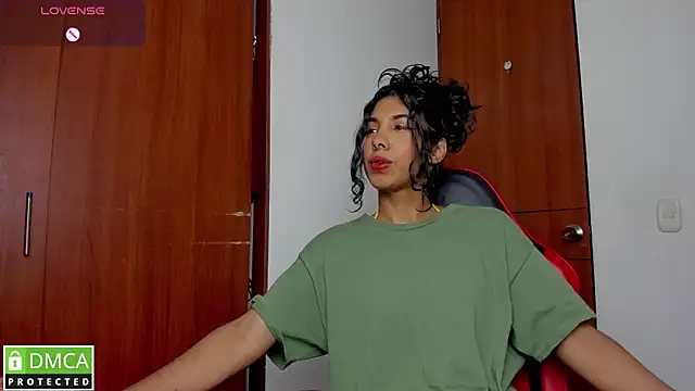 jasmine bunny  online show from 10-30-25, 12:12