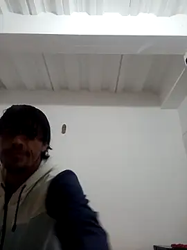 Snapshot of Leandona chatting on 11-03-25, 03:46 Leandona online show from 11-03-25, 03:46