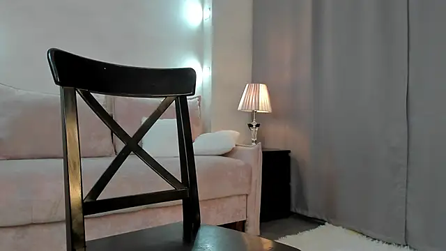 Snapshot of Dearly_Emily chatting on 03-16-25, 02:22 Dearly Emily online show from 03-16-25, 02:22