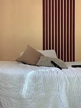  Shara Handal  online show from 01-31-25, 03:11