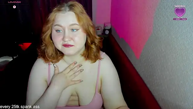 Snapshot of GeorginiaGrimes chatting on 05-08-26, 10:09 GeorginiaGrimes online show from 05-08-26, 10:09