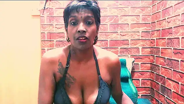 Fuckable Nasty MILF online show from 07-09-26, 04:33