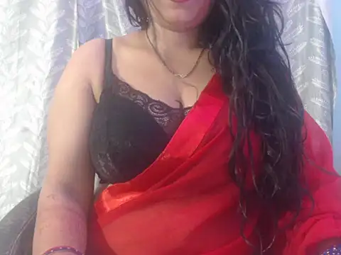 cute-priy online show from 10-15-25, 04:45
