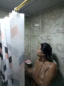 sexy-latin10 online show from 04-16-26, 11:11