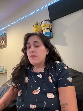 ThicBunz online show from 09-15-25, 01:05