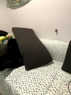 ThicBunz online show from 10-28-25, 03:58