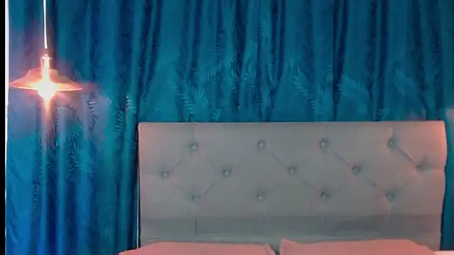 angelica bouvier online show from 11-18-25, 08:02