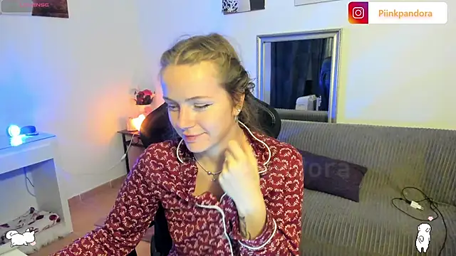 Piinkpandora online show from 03-12-26, 07:20