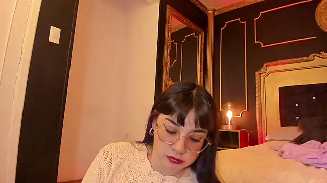 Snapshot of JeyLee chatting on 01-11-25, 04:25 JeyLee online show from 01-11-25, 04:25