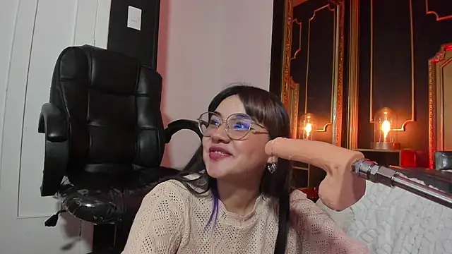 Snapshot of JeyLee chatting on 01-13-25, 05:44 JeyLee online show from 01-13-25, 05:44