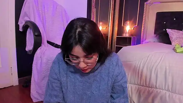 Snapshot of JeyLee chatting on 02-12-25, 05:58 JeyLee online show from 02-12-25, 05:58