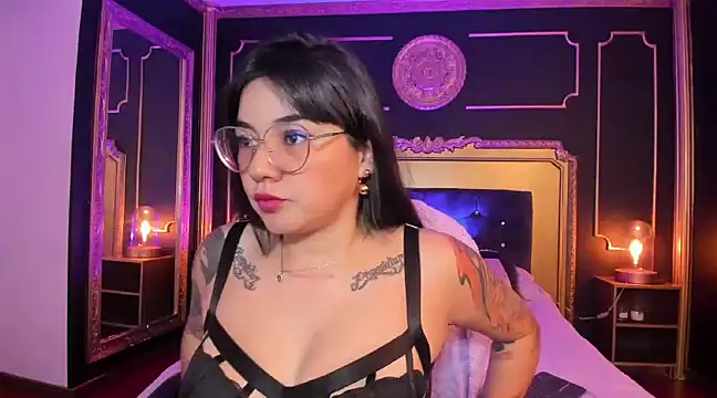 Snapshot of JeyLee chatting on 02-13-25, 11:50 JeyLee online show from 02-13-25, 11:50