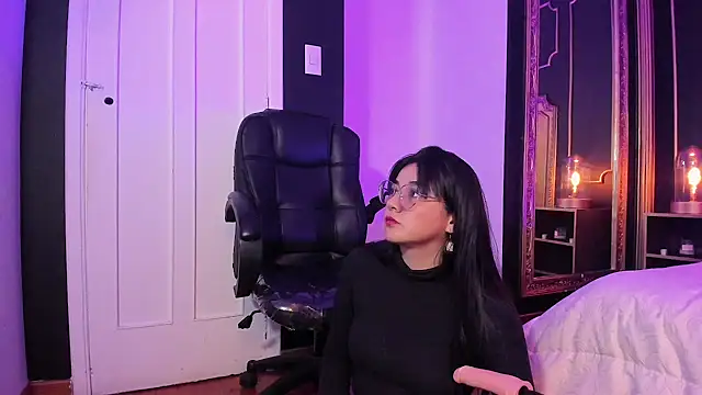 Snapshot of JeyLee chatting on 02-24-25, 11:54 JeyLee online show from 02-24-25, 11:54