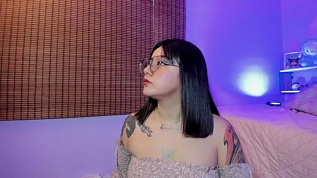 Snapshot of JeyLee chatting on 09-22-25, 12:07 JeyLee online show from 09-22-25, 12:07