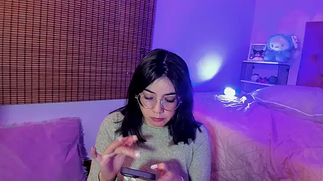 Snapshot of JeyLee chatting on 09-24-25, 11:13 JeyLee online show from 09-24-25, 11:13
