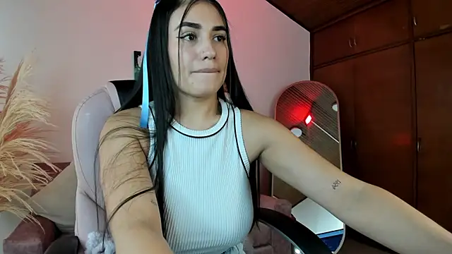 Snapshot of Alheli_16 chatting on 11-09-25, 12:47 Alheli 16 online show from 11-09-25, 12:47