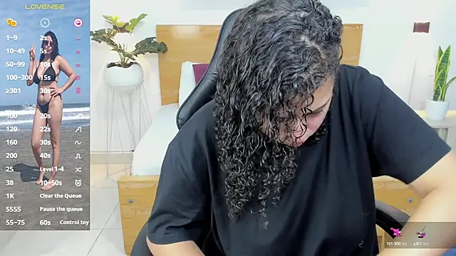 Snapshot of aixa_15 chatting on 12-28-24, 12:03 aixa 15 online show from 12-28-24, 12:03