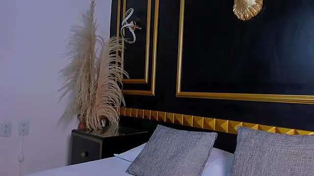 Snapshot of aixa_15 chatting on 11-07-25, 12:27 aixa 15 online show from 11-07-25, 12:27