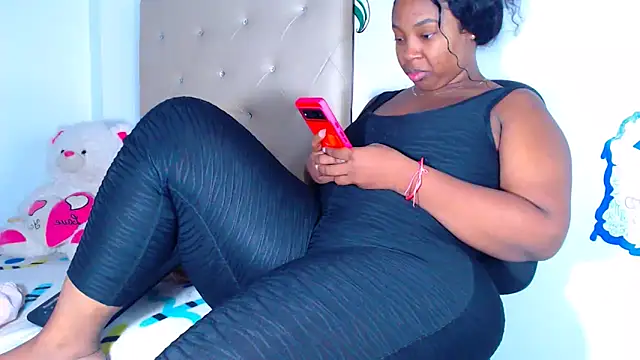 Snapshot of Megaanfox chatting on 02-13-25, 05:33 Megaanfox online show from 02-13-25, 05:33