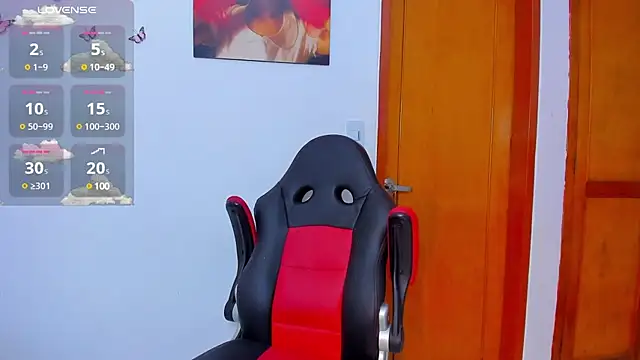 Snapshot of Nathan_Bluee chatting on 12-12-24, 01:39 Nathan Bluee online show from 12-12-24, 01:39