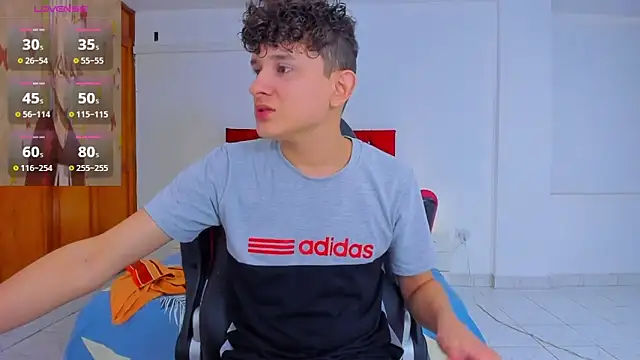 Snapshot of Nathan_Bluee chatting on 12-15-24, 02:48 Nathan Bluee online show from 12-15-24, 02:48