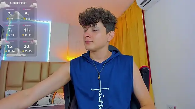 Snapshot of Nathan_Bluee chatting on 01-16-25, 04:18 Nathan Bluee online show from 01-16-25, 04:18