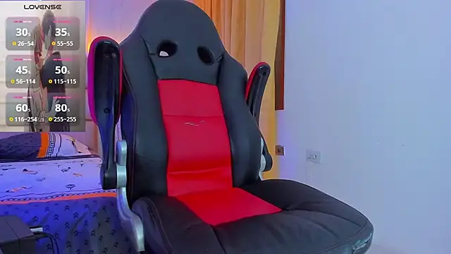 Snapshot of Nathan_Bluee chatting on 02-10-25, 03:53 Nathan Bluee online show from 02-10-25, 03:53