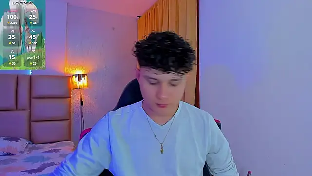 Snapshot of Nathan_Bluee chatting on 03-03-25, 01:20 Nathan Bluee online show from 03-03-25, 01:20