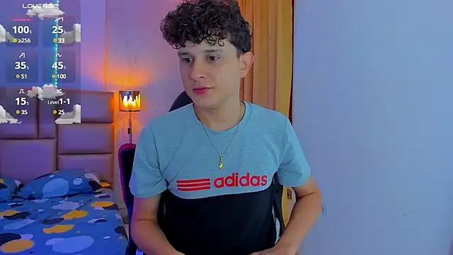 Snapshot of Nathan_Bluee chatting on 03-14-25, 02:08 Nathan Bluee online show from 03-14-25, 02:08