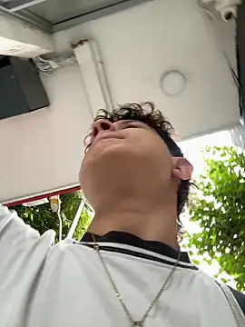 Snapshot of Nathan_Bluee chatting on 09-18-25, 11:34 Nathan Bluee online show from 09-18-25, 11:34