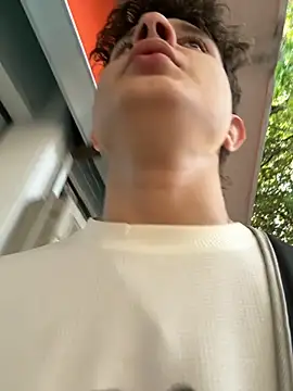 Snapshot of Nathan_Bluee chatting on 09-19-25, 11:22 Nathan Bluee online show from 09-19-25, 11:22