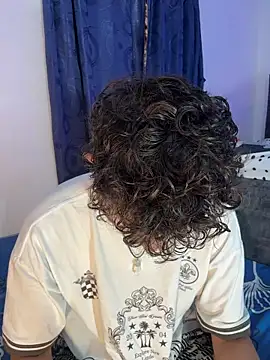 Snapshot of Nathan_Bluee chatting on 11-21-25, 05:00 Nathan Bluee online show from 11-21-25, 05:00