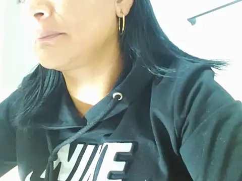 hornymilf 69xxx online show from 11-06-25, 09:26